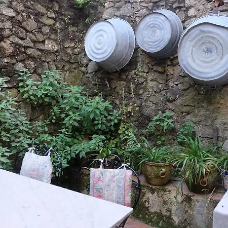 La Casa De Isabela
